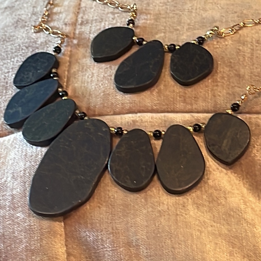 Black & Gold Double Layer Statement Necklace 16-1… - image 4